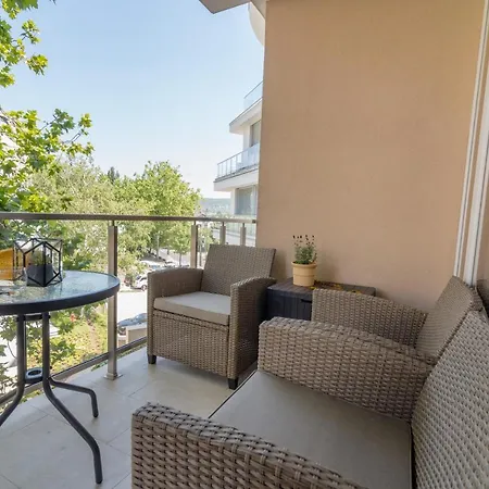 Carbona Kakadu 203 A